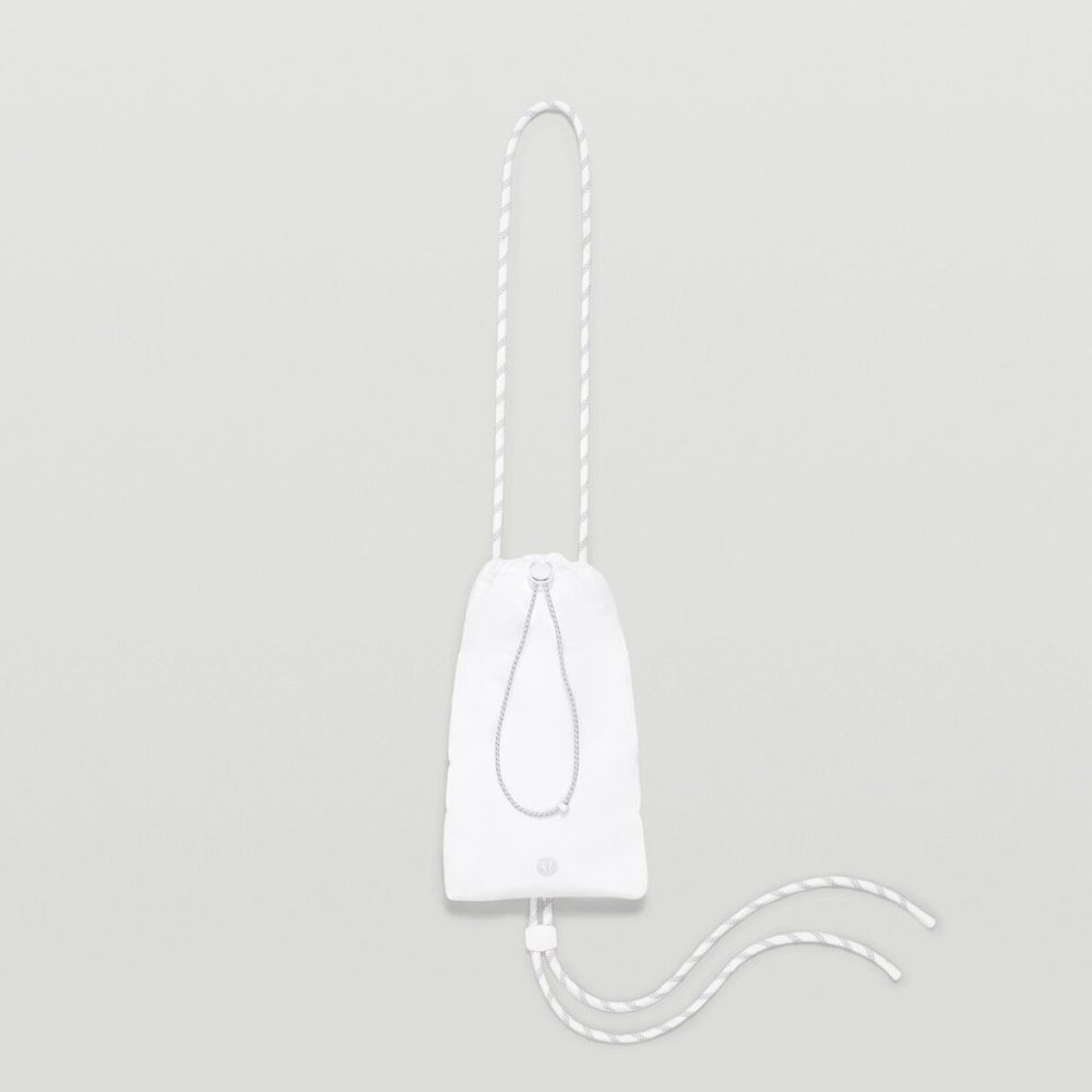 Lululemon Play Forward Crossbody Pouch